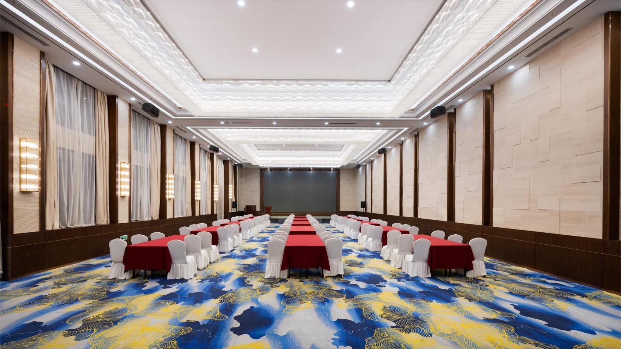 Holiday Inn Express Zhengzhou Airport By Ihg Xinzheng  Ngoại thất bức ảnh