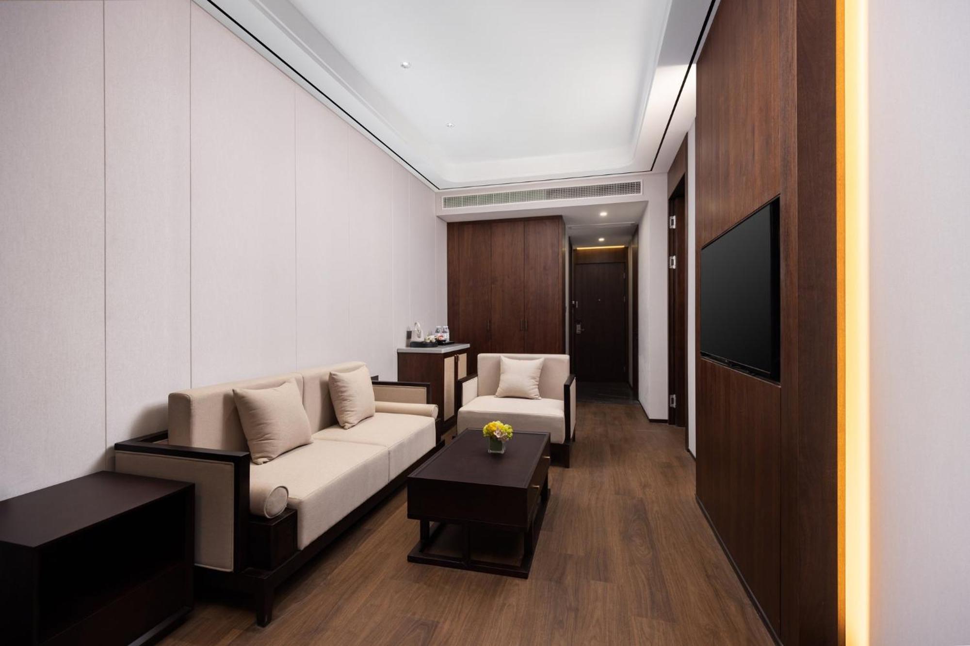 Holiday Inn Express Zhengzhou Airport By Ihg Xinzheng  Ngoại thất bức ảnh
