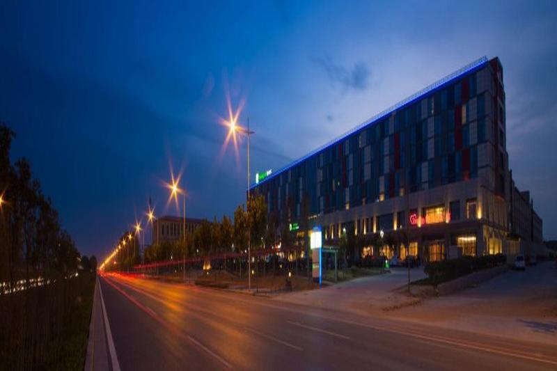 Holiday Inn Express Zhengzhou Airport By Ihg Xinzheng  Ngoại thất bức ảnh